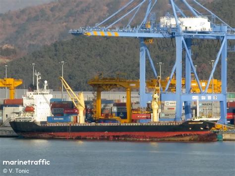 Ship MORNING VINAFCO (Container Ship) Registered in Vietnam .